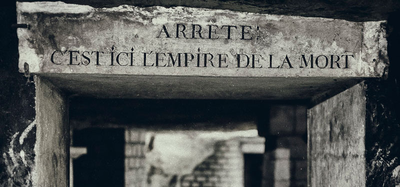 Entrada a las Catacumbas de París en la Place Denfert-Rochereau