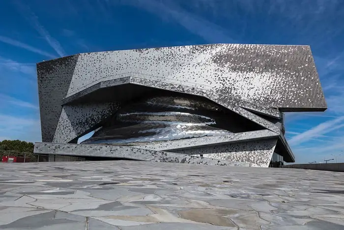 La Filarmónica de París (Philharmonie) en el Parque de La Villette