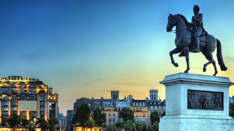 Estatua ecuestre de Enrique IV en el Pont Neuf de París